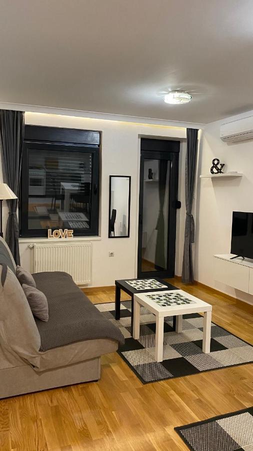 Family Home Nis , Free Parking 외부 사진