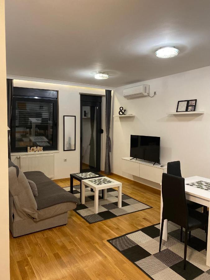 Family Home Nis , Free Parking 외부 사진